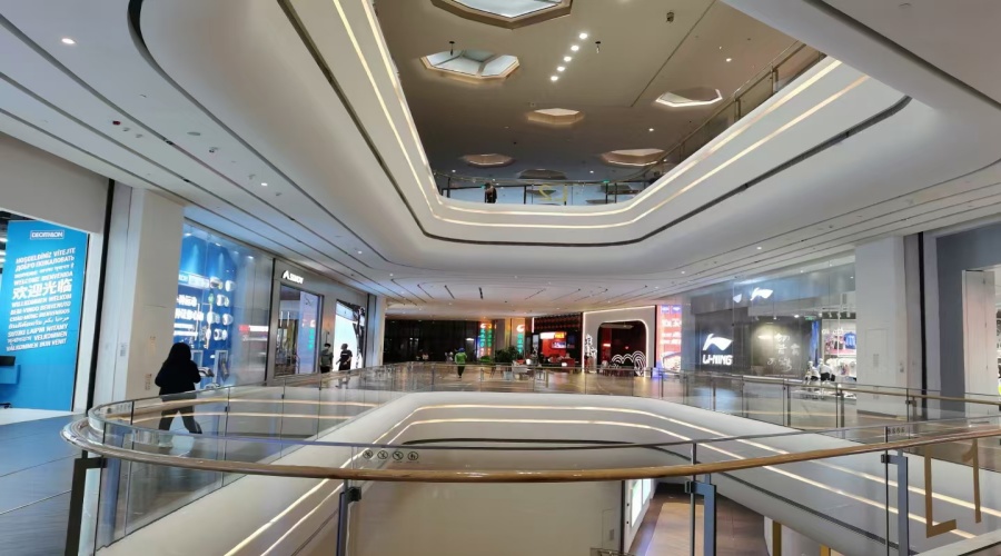 感恩汕頭華潤中心萬象城對(duì)飾紀(jì)上品GRG天花的信任支持