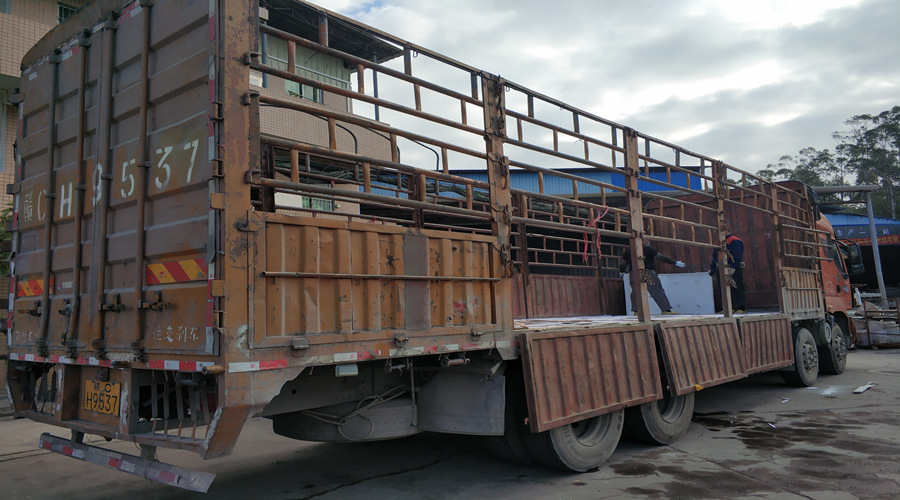 GRG天花裝車(chē) GRG天花裝車(chē)