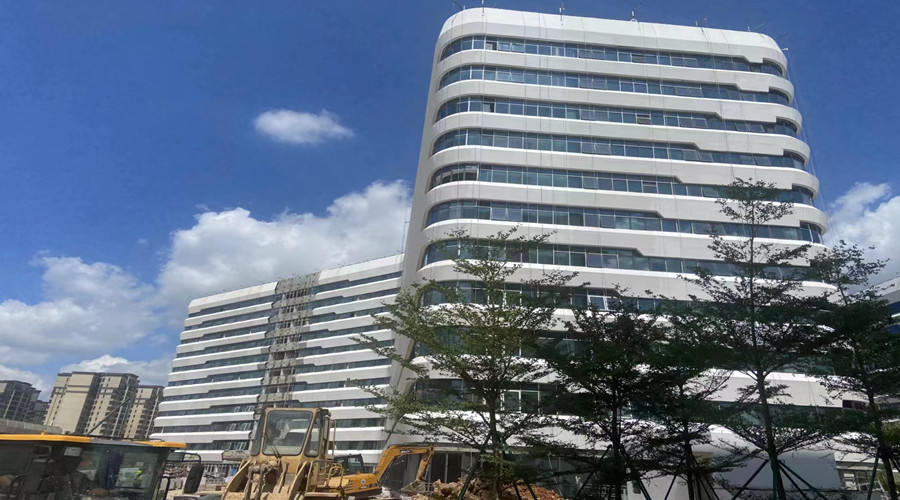 花都區(qū)中山大學(xué)附屬仁濟醫(yī)院GRC外墻掛板工程案例