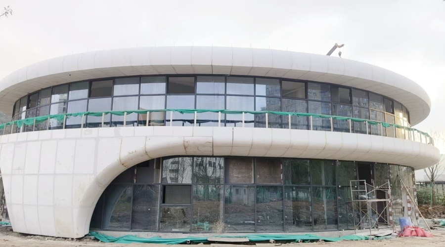 浙江三合項目的UHPC幕墻板工程