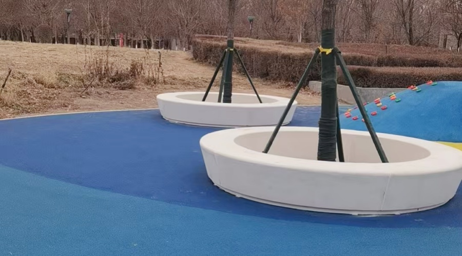 新疆體育公園GRC坐凳樹池造型工程案例 新疆體育公園GRC坐凳樹池造型工程案例