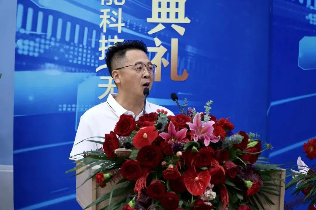 1-24092G1240c36.png 1-24092G1240c36.png